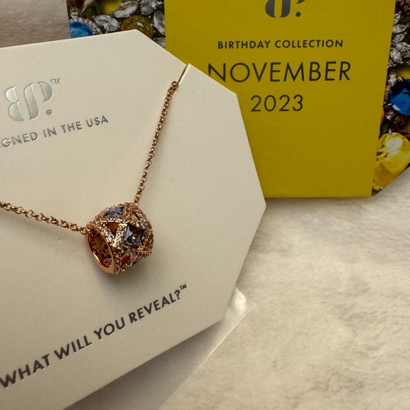 Gems of Love, November 2023 Collection - Picture 2 of 3